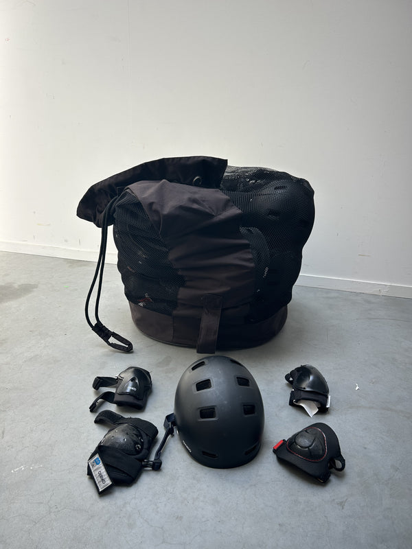 Skatebescherming (helm + knie- en elleboogbescherming)